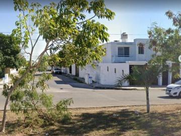 Casa en Fracc. Paseos de Opichén, Mérida, Yucatán. *Remate Bancario*