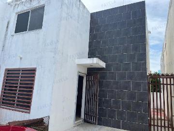 CASA EN FRACCIONAMIENTO 18 DE MARZO EN RENTA