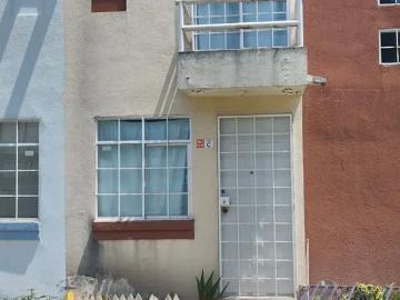CASA EN FRACCIONAMIENTO