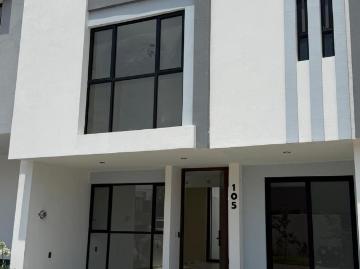 Casa en Fraccionamiento Valle Imperial