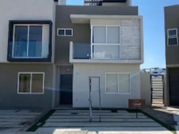 Casa en Fraccionamiento Valle Imperial