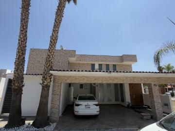Casa en Fraccionamiento Villa Antigua