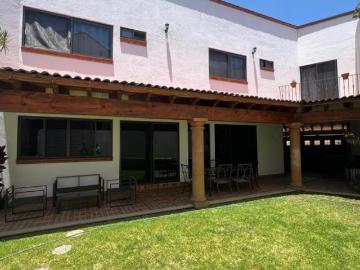 CASA en FRACCIONAMIENTO al Norte de Cuernavaca