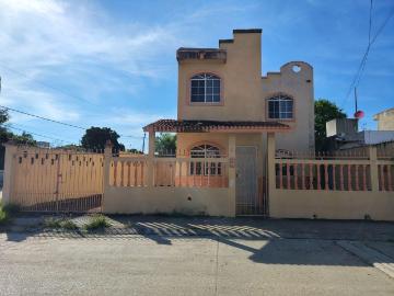 Casa en Fraccionamiento Arboledas