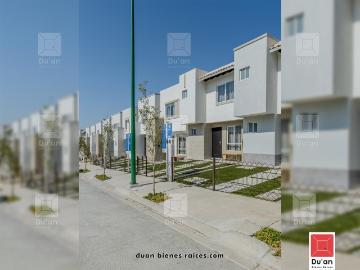 Casa en Fraccionamiento Brisas del Lago