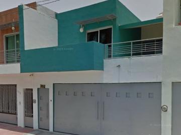 Casa en Fraccionamiento Bugambilias