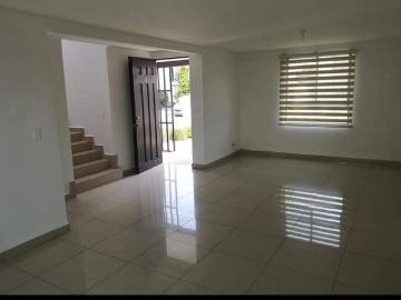 Casa en fraccionamiento en renta Zinacantepec