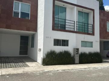 Casa en fraccionamiento en renta Zinacantepec