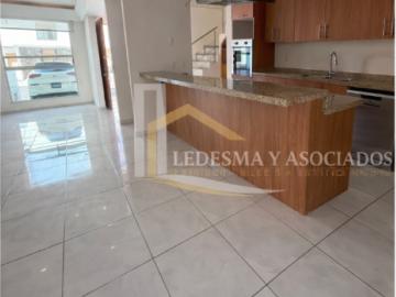 Casa en fraccionamiento en renta Ave Hacienda Santa Fe 5050 Residencial Juriquilla Santa F Queretaro, Qr C.p. 76230, Ave Hacienda, Calle Santa Fe Lt Qr, Santa Fé, Juriquilla, Querétaro, México
