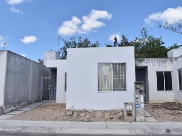 Casa en fraccionamiento en renta Calle 20f, Kanasín, Yucatán, 97374, Mex