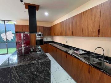 Casa en fraccionamiento en renta El Olivar Altozano, Jesús Del Monte, Michoacán, México