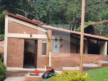 Casa en fraccionamiento en renta Fontanas, Fontanas Mz 048, Avandaro, Valle De Bravo, Estado De México, México