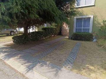 Casa en fraccionamiento en renta Fraccionamiento Hacienda De Las Fuentes, Estado De México, México