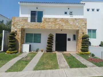 Casa en fraccionamiento en renta La Isla Lomas De Angelópolis, San Andrés Cholula