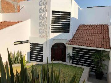 Casa en fraccionamiento en renta Lomas De Las Américas, Morelia, Michoacán, México