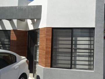 Casa en fraccionamiento en renta Los Lagos, San Luis Potosí, México