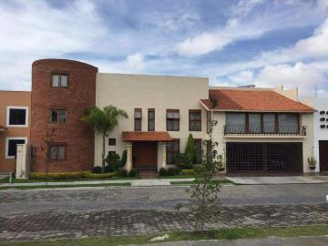 Casa en Fraccionamiento Fuentes de Angelopolis