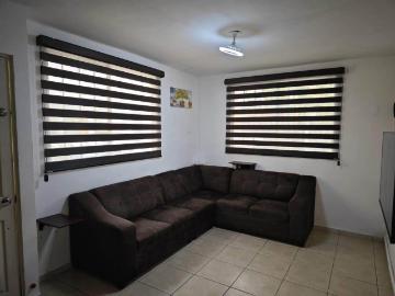 Casa en Fraccionamiento Jardines del Valle