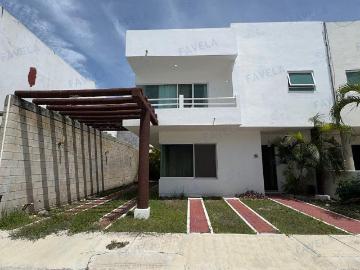 CASA EN FRACCIONAMIENTO LAS PALMAS EN RENTA