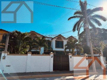 Casa en Fraccionamiento Loma de Rosales