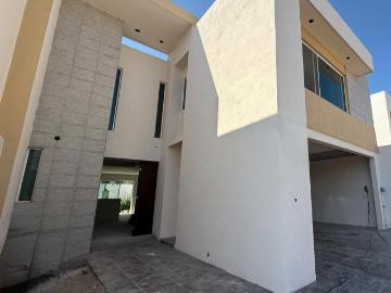 Casa en Fraccionamiento Lomas Del Chairel