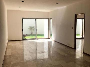 Casa en fraccionamiento Miravalle