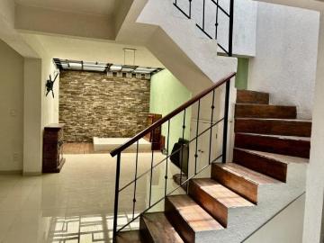 Casa en Fraccionamiento Paseos del Bosque