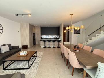 Casa en Fraccionamiento Península