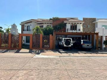 Casa en Fraccionamiento Pueblo Bonito
