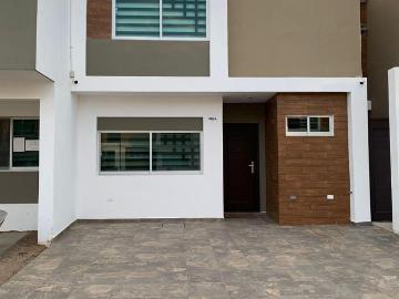Casa en Fraccionamiento Real del Valle
