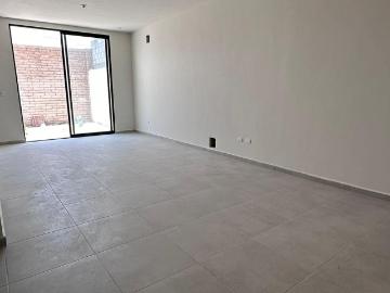 Casa en Fraccionamiento Rincón de los Encinos