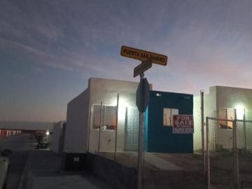 Casa en fracciinamiento Oueeta granxe