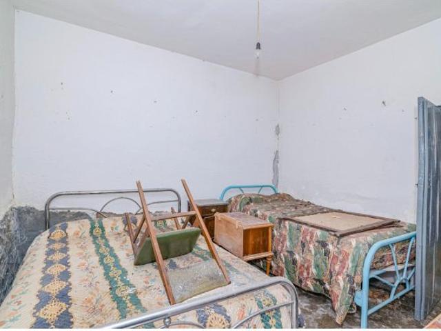 Casa en Gójar para reformar a tu gusto