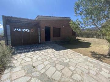 Casa en Huerta Grande, 3 Dormitorios, amplio patio