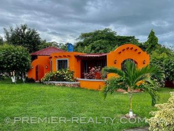 CASA EN HACIENDA SENDEROS DE EL VALLE C2205 152