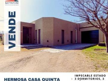 Casa en HERMOSA CASA QUINTA EN EL CORAZON DE LOWO CHE, SOBRE CALLE COTORRA, EN IMPECABLE ESTADO