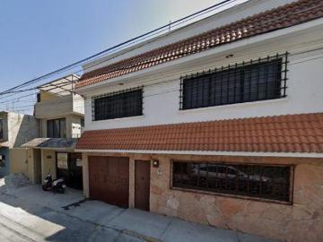 Casa en Iztapalapa 3ra Secc. en Remate Bancario cerca de Bodega Aurrera