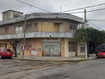 Casa en Isidro Casanova