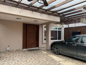 Casa en Jardín Dorado