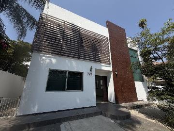 CASA EN JARDÍN REAL