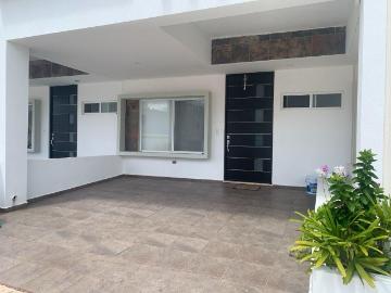 Casa en Jardines del Sur 3
