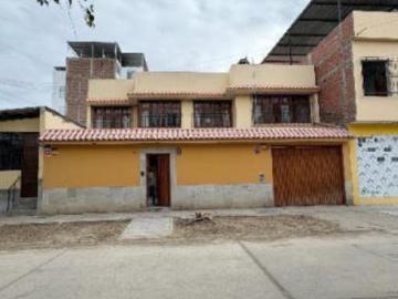 Casa en Jr. Nazario García. Urb. Cordiviola Piura