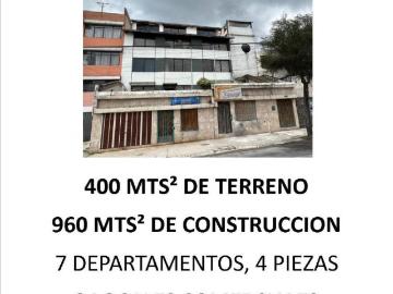CASA EN LA AMÉRICA Edificio en Venta en Quito Rumipamba