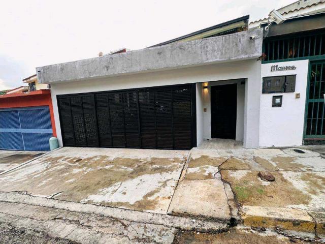 CASA EN LA CIUDADELA URB TERRAZAS DE CLUB HIPICO