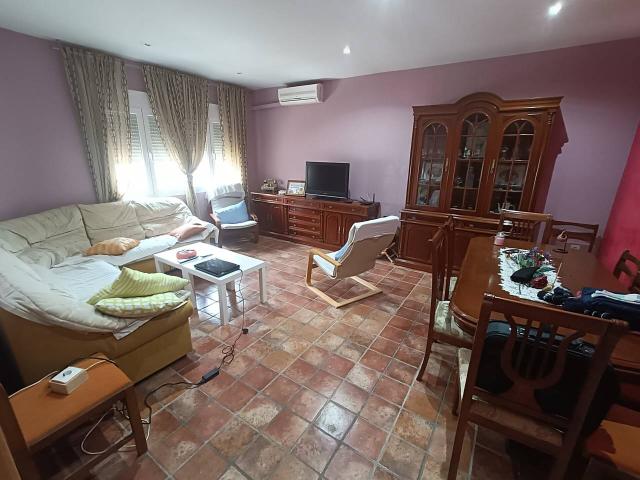CASA EN LA FABRICA