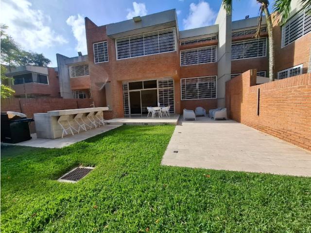 Casa en La Lagunita calle cerrada