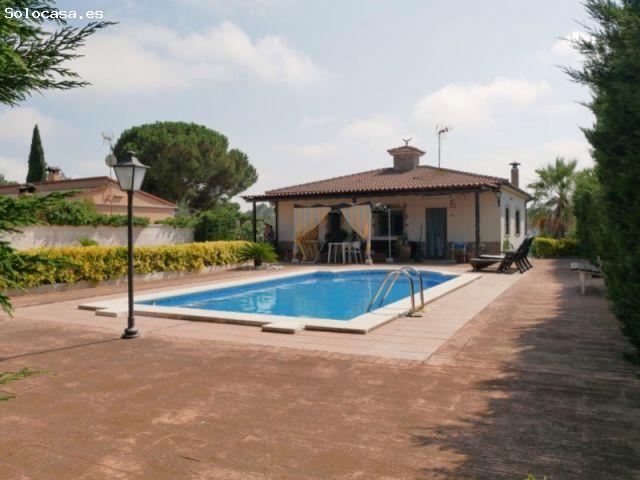 Casa en Lloret Residencial de 3 habitaciones con piscina