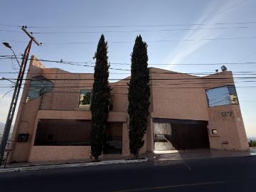 Casa en Loma Dorada
