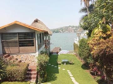 Casa en Pueblo Tequesquitengo