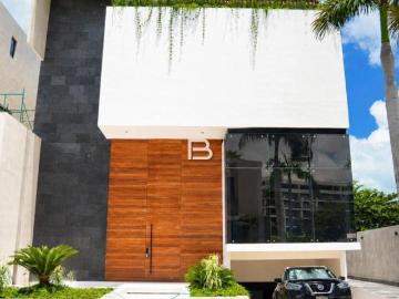 Casa en Puerto Cancún